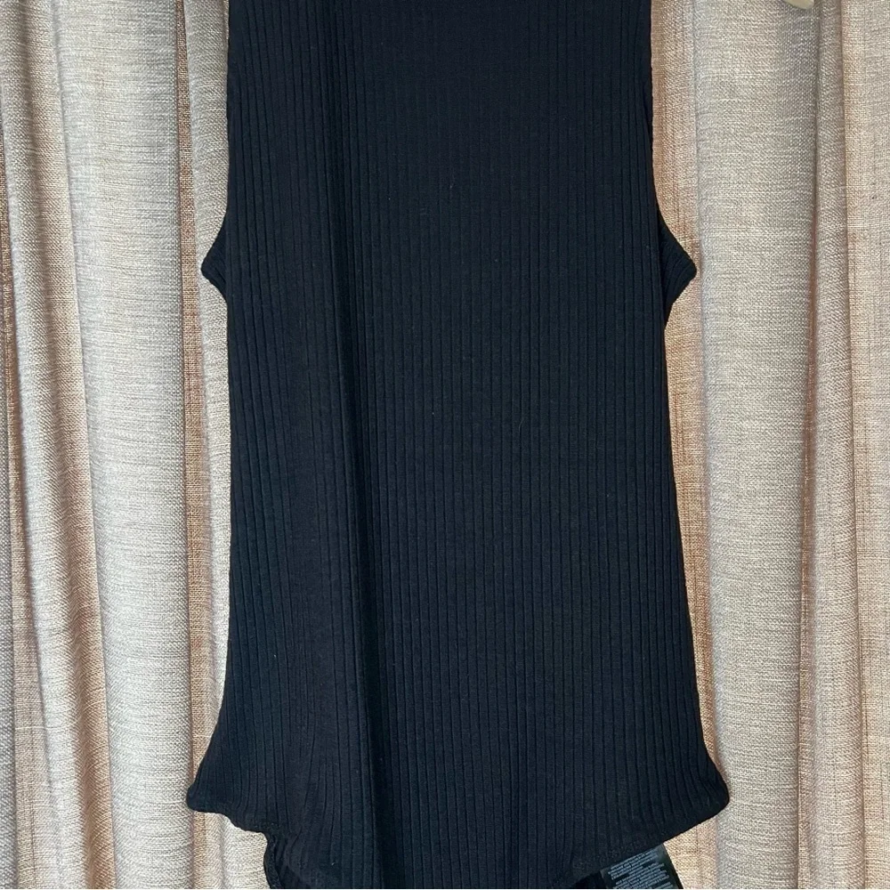 GUESS Black Verena Sleeveless Mock Neck Ribbed Backless Bodysuit Size Large